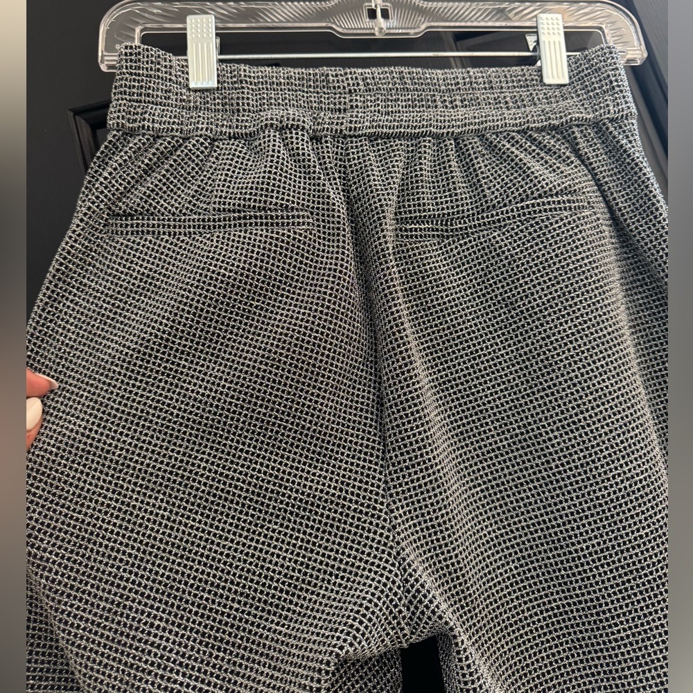 New York & Company Women’s Black and Silver Metallic Pull-On Stretchy Pants NWT - Picture 6 of 6